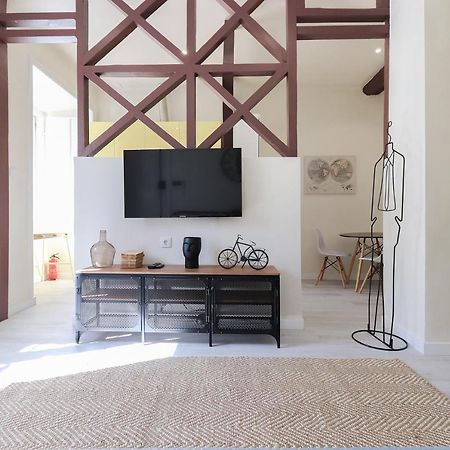 Bright Santa Catarina By Homing Apartment ลิสบอน ภายนอก รูปภาพ